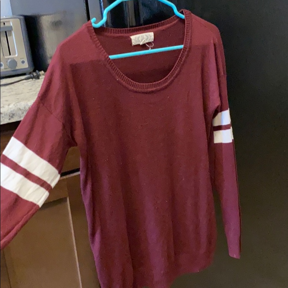 Long sleeve light sweater